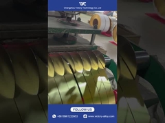 Прецизно резанная латунистая группа выпускает золотой свет